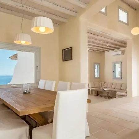 Kalo Livadi Villa *
